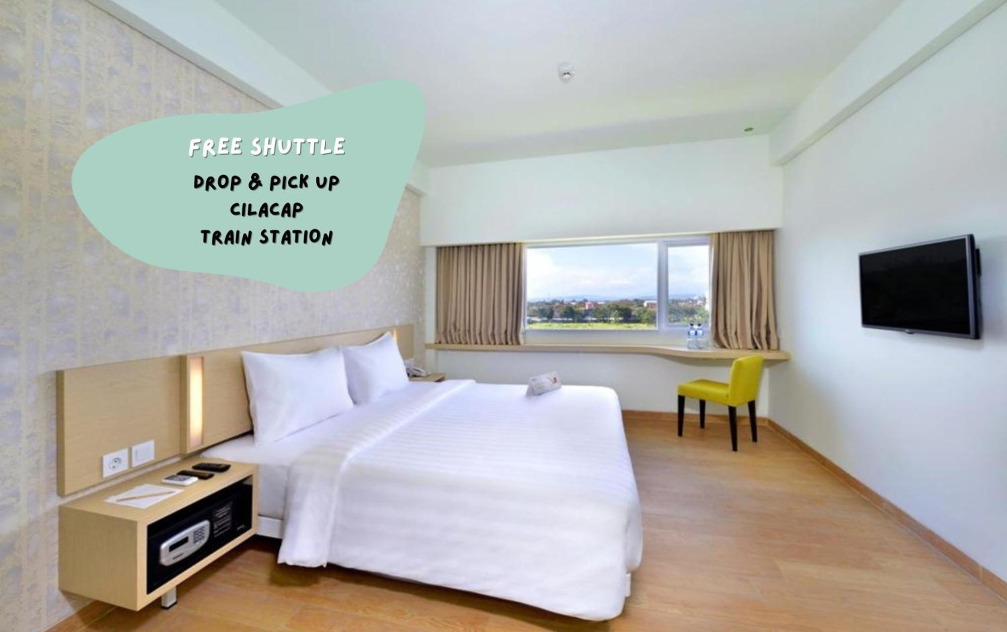 Whiz Prime Hotel Sudirman Cilacap Ngoại thất bức ảnh