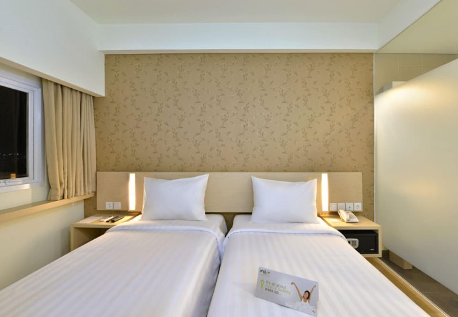 Whiz Prime Hotel Sudirman Cilacap Ngoại thất bức ảnh