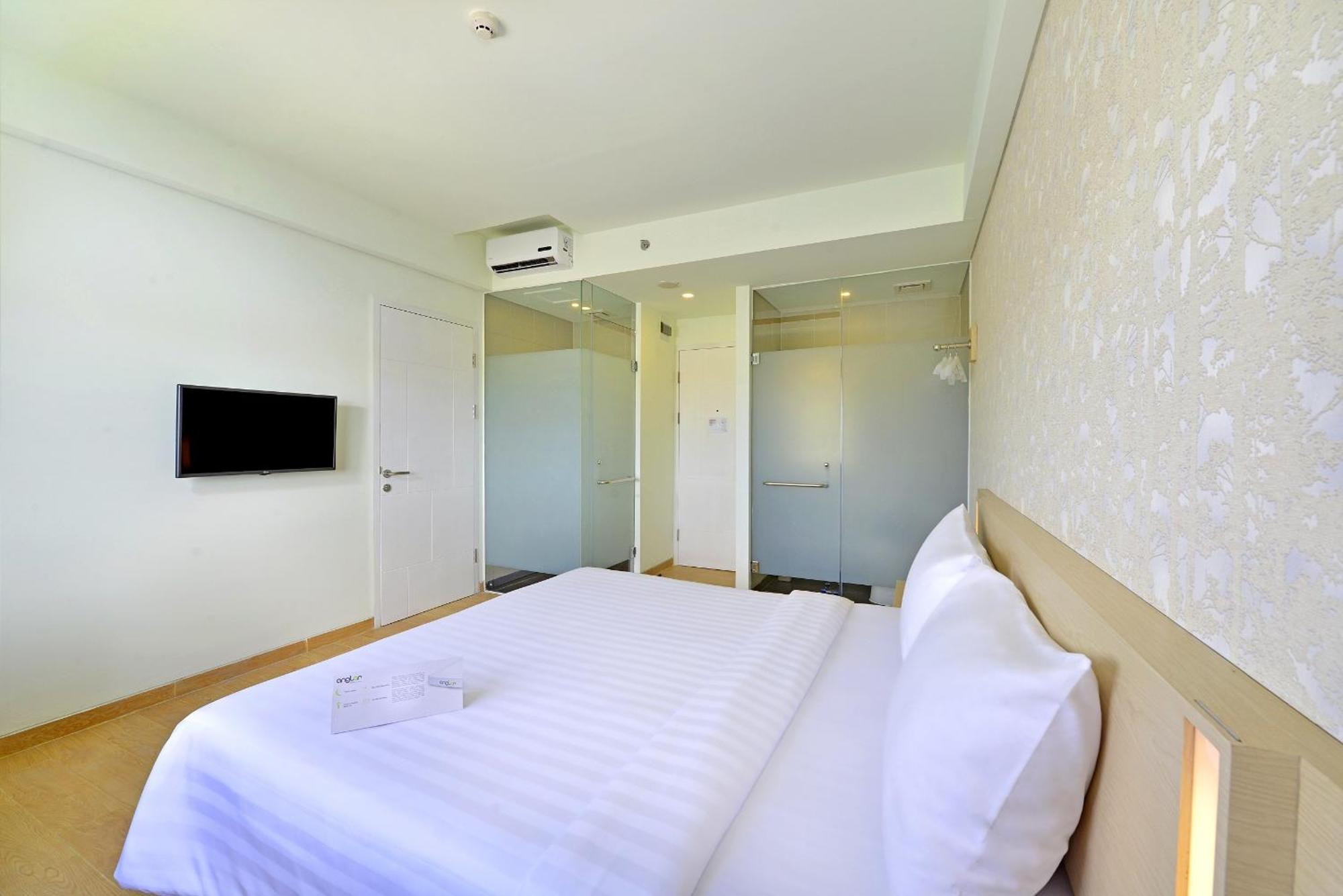 Whiz Prime Hotel Sudirman Cilacap Ngoại thất bức ảnh